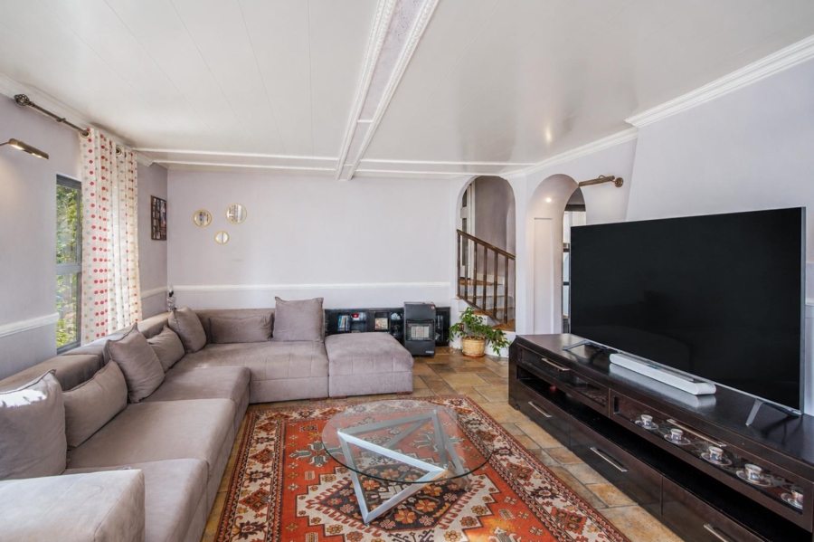 5 Bedroom Property for Sale in Estate D Afrique North West